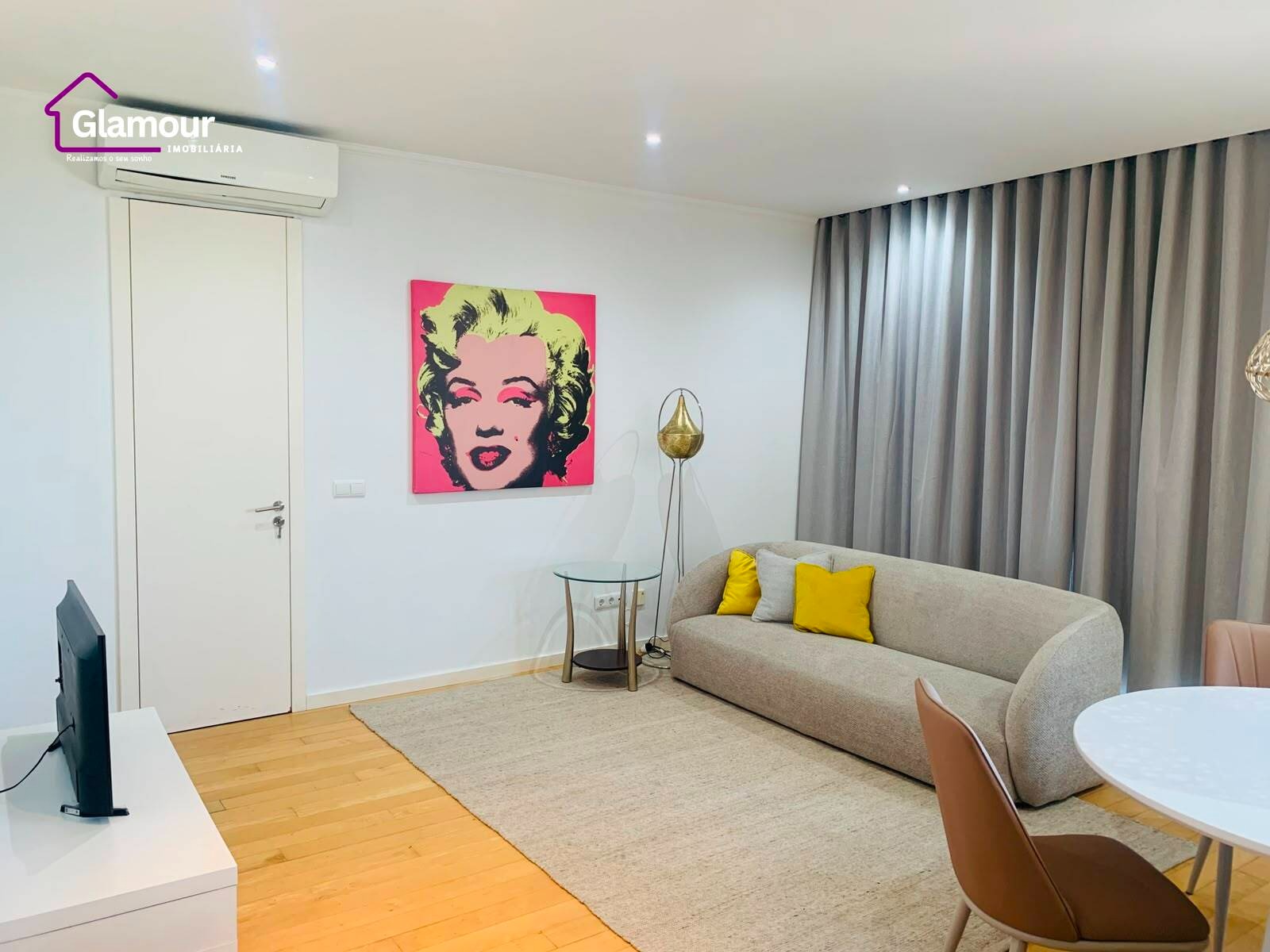 Apartamento T1 com vista ao Mar