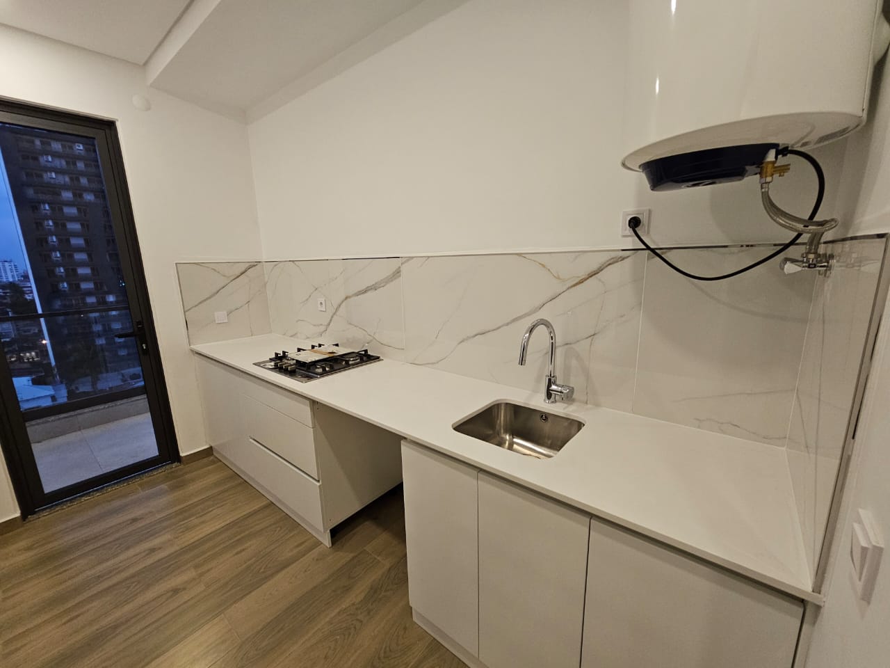 Apartamento T3 no condomínio Flora, Sommerschield II