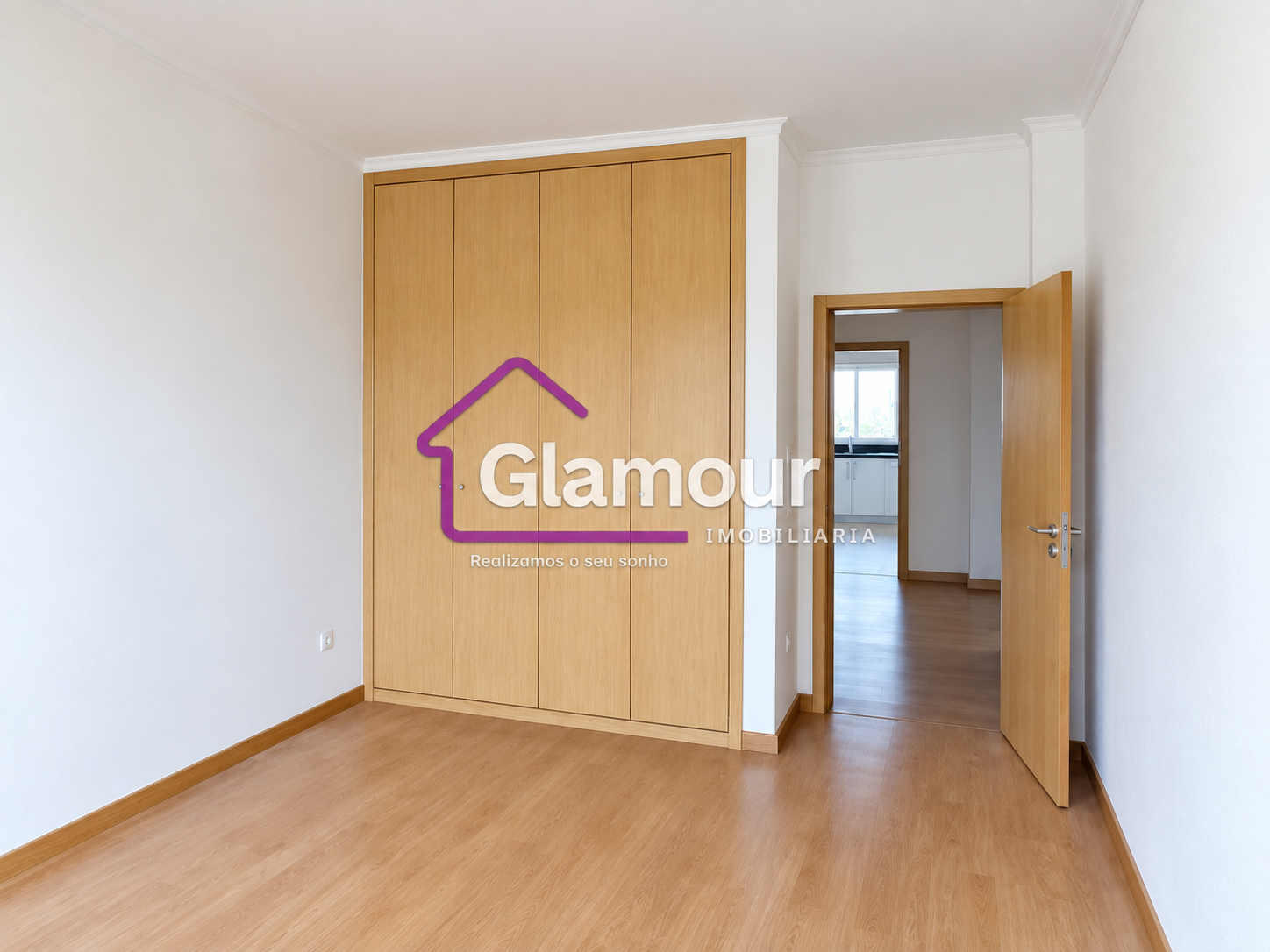 Excelente Apartamento T3 localizado no edifício Tilweni, Av. 24 de Julho – Polana, disponível para arrendamento.