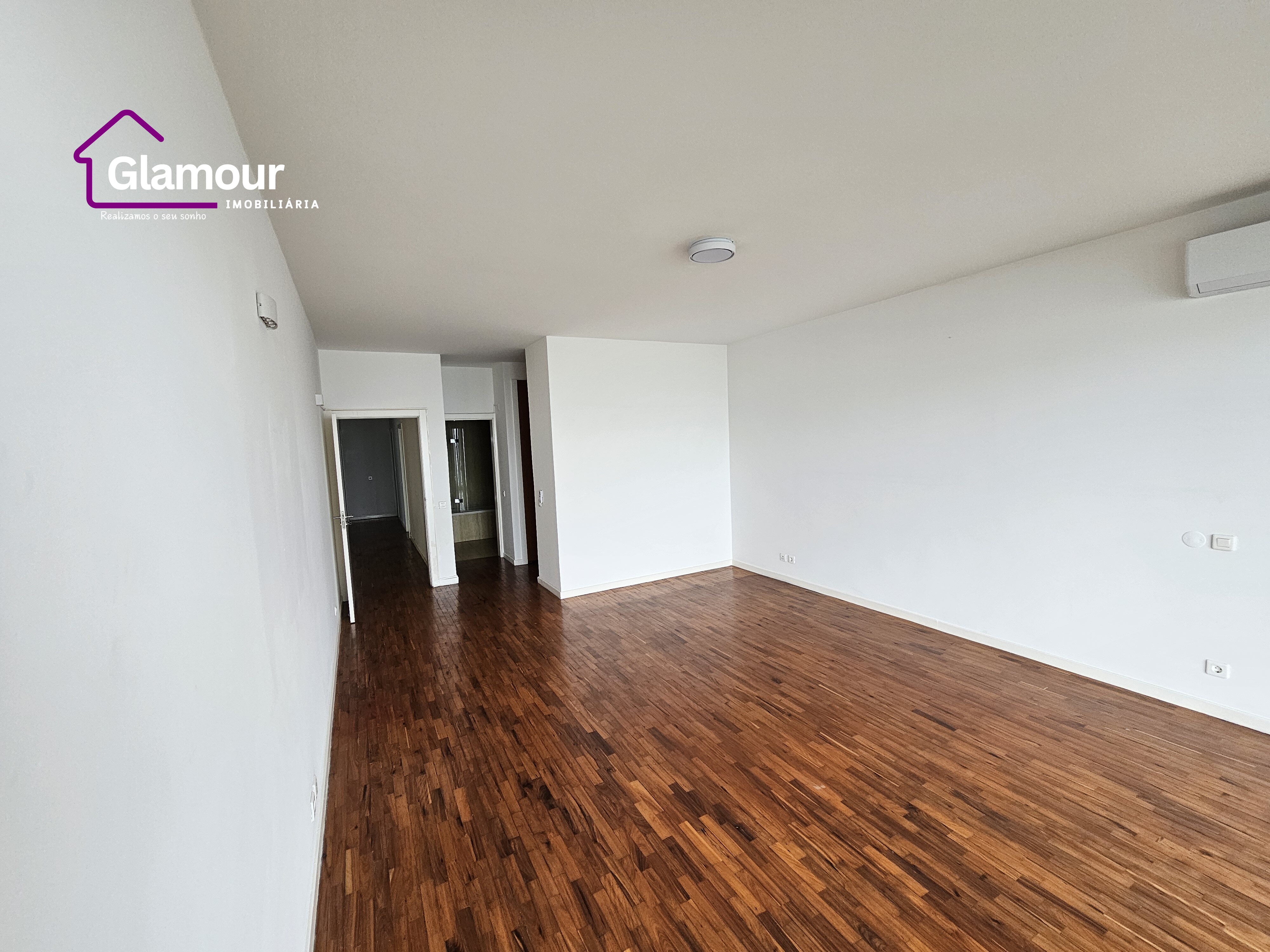 Arrenda-se Apartamento T3 no Condomínio Xitala